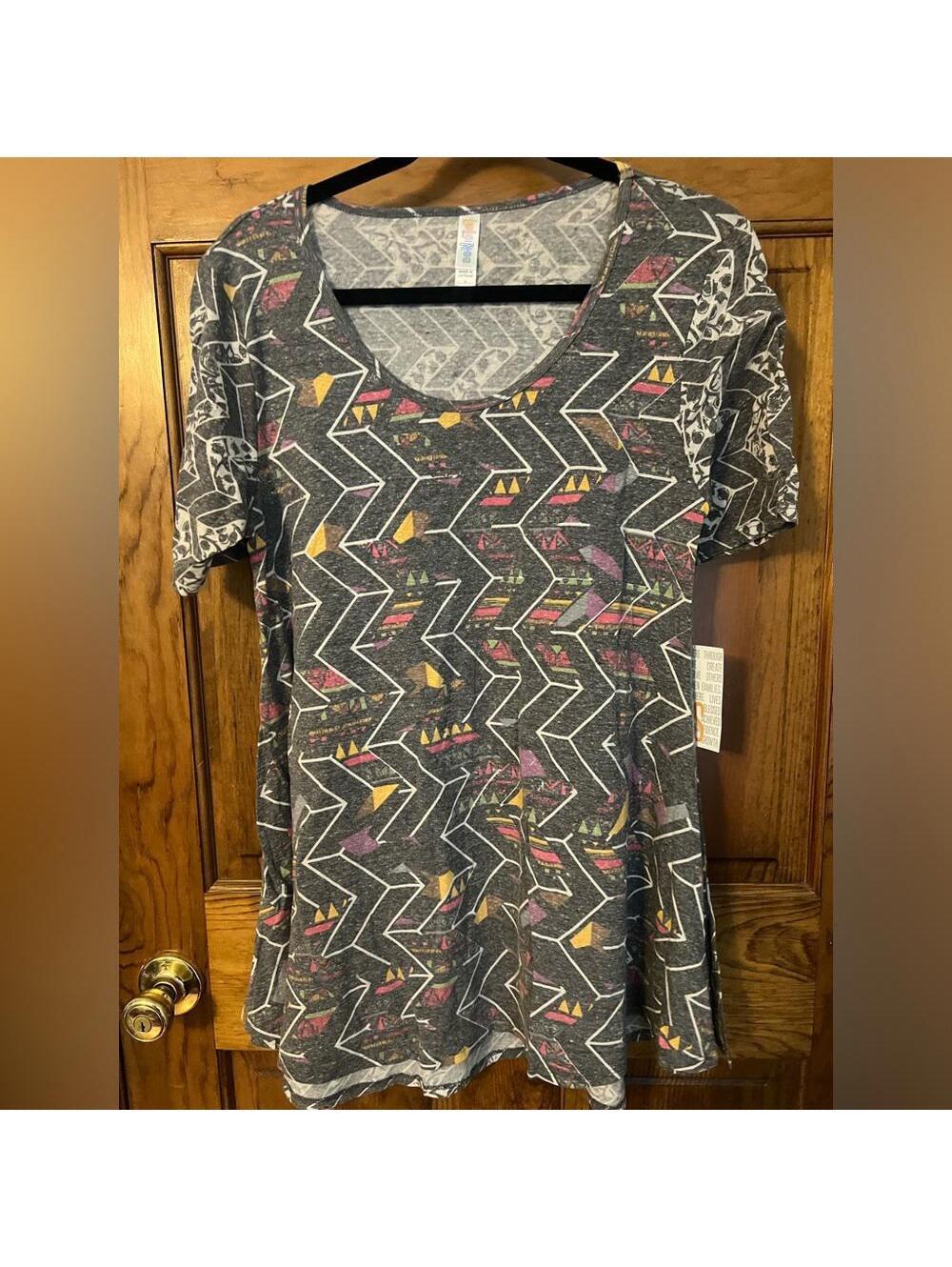 LuLaRoe Perfect T Shirt Tunic Top Flowy Blouse Gray Swing Scoop Neck Small NWT